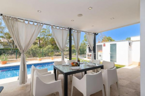 Beach Villa Cucina - modern villa by the sea